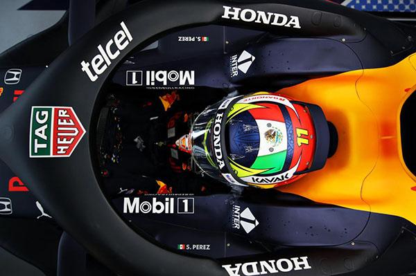 Red Bull Racing se hace m&oacute;vil con Am&eacute;rica M&oacute;vil y Sergio P&eacute;rez