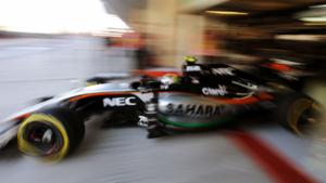 Top 10 para Checo P&eacute;rez en jornada de ensayos en Yas Marina