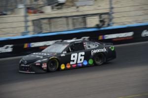 Daniel Su&aacute;rez finaliza 31 en Phoenix al caer el tel&oacute;n de NASCAR Cup