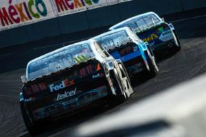 Sigue en Infinitum NASCAR M&eacute;xico en Puebla y NASCAR M&eacute;xico iRacing en Homestead